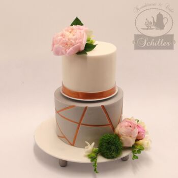 Hochzeitstorte_hochzeitstorten_konditorei_konditorei schiller_radebeul_dresden_meißen_moritzburg_heiraten_hochzeit_torte_modern_stylisch