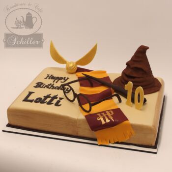 Torte_geburtstag_geburtstagstorte_torte_kuchen_Harry Potter_gryffindor_der goldene Schnatz_Konditorei  schiller_schiller_konditorei_radebeul