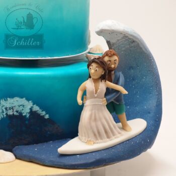 hochzeitstorte _konditorei schiller_cafe schiller_schiller_konditorei_torte_heiraten_dreietagen_farbverlauf_strand_surfen_wellenreiten_surfertorte_surftorte_schaustück