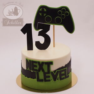 Torte_geburtstagstorte_Jugendweihe_teenie_gaming_gamer_Radebeul_konditorei_konditorei schiller_
